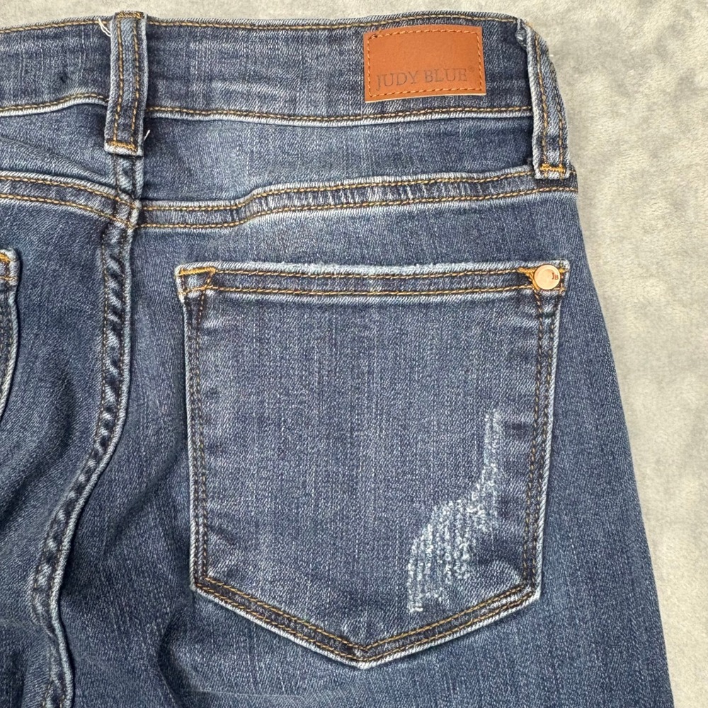 Judy Blue Relaxed Fit Distressed Dark Wash Denim Jeans Size 3/26 Mid Rise Comfy - Picture 7 of 13